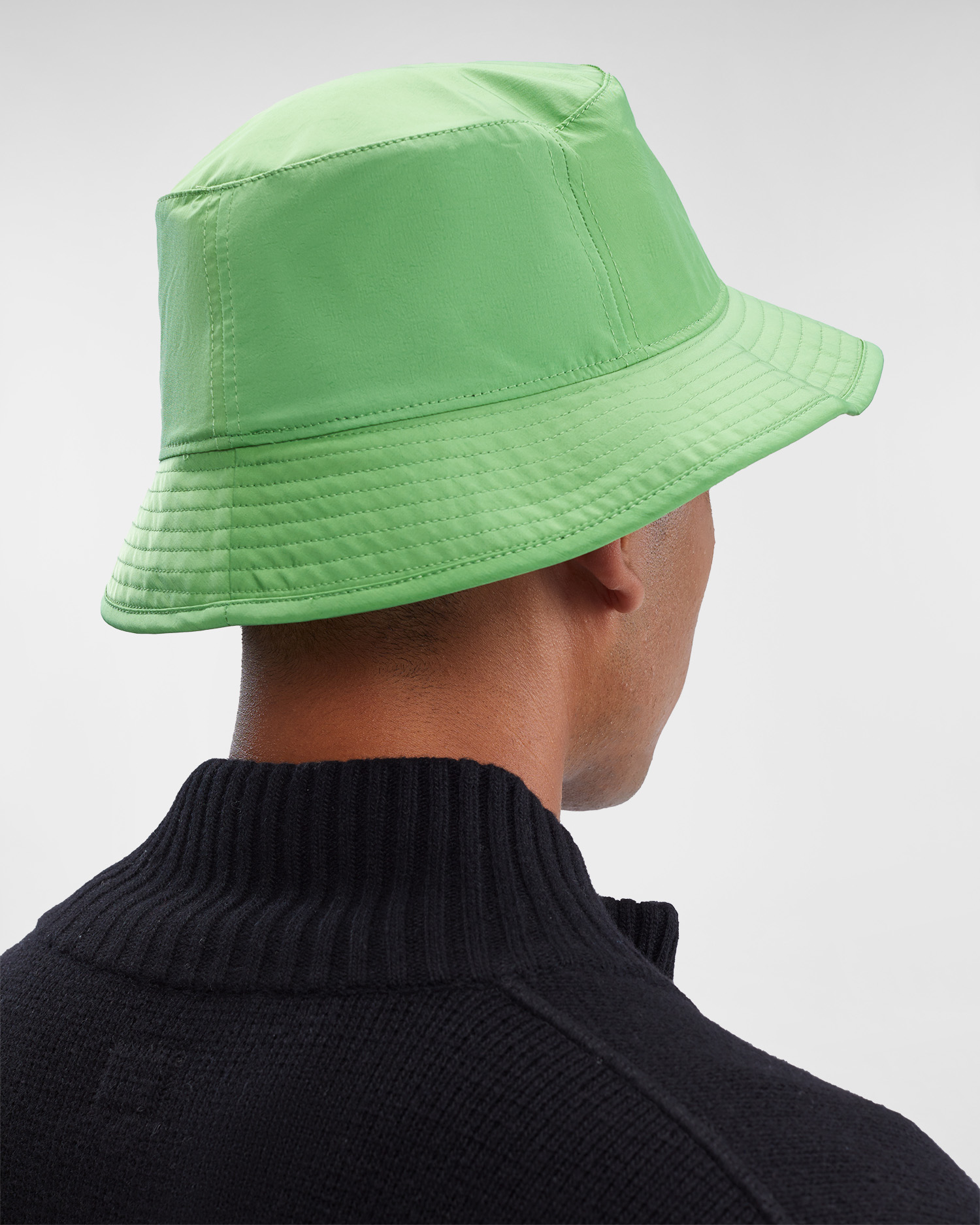 CP COMPANY CHROME BUCKET HAT