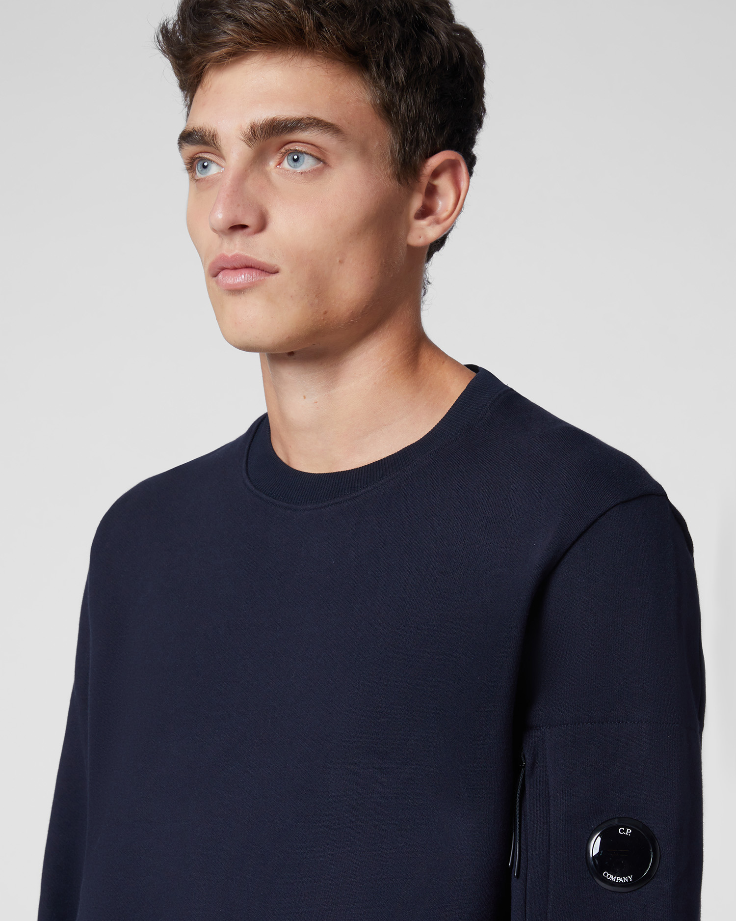 diagonal raised fleece lens crew sweat